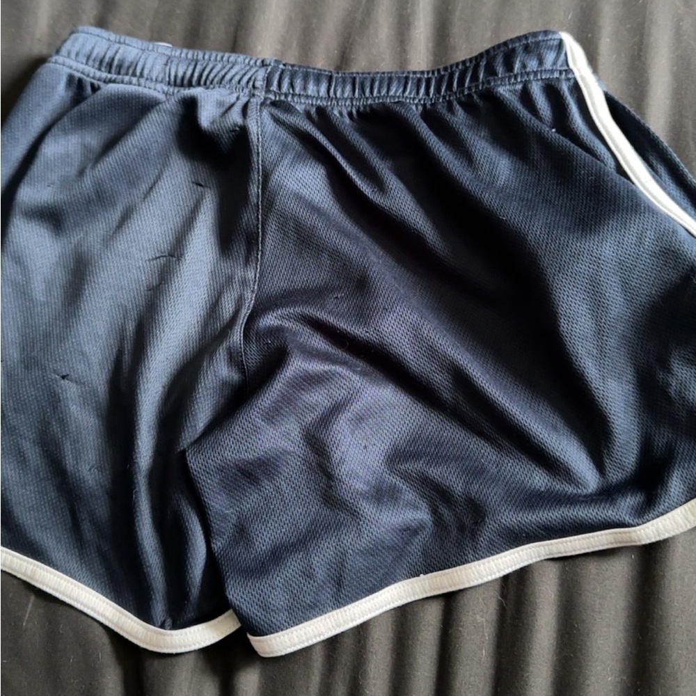 Reebok shorts - Picture 2 of 2
